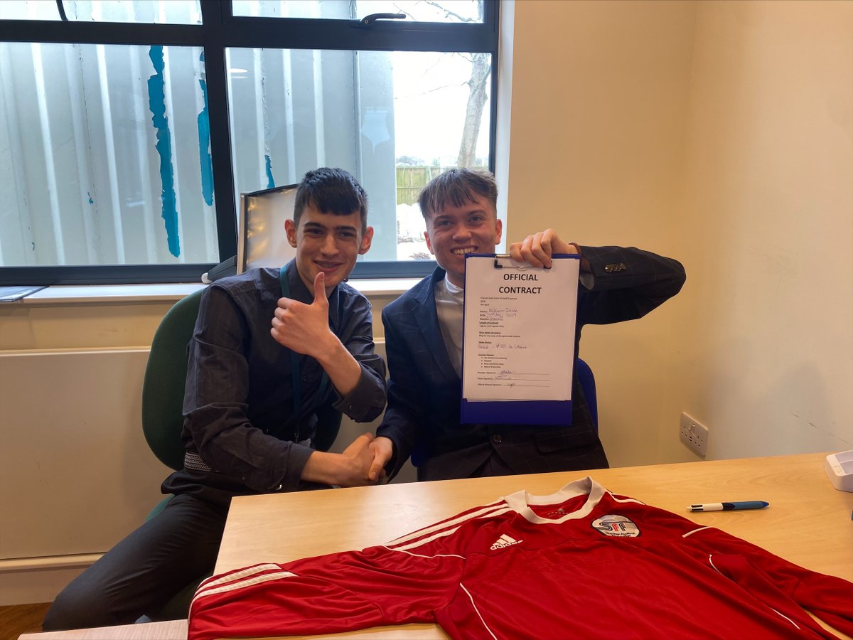 Finham6thForm's tweet image. The starting line up has been announced for the event of the year (staff vs. Sixth Form football match on Thursday). The student manager (Patrick) has asked them all to sign contracts committing to good sportspersonship. More player photos tomorrow. @FinhamPark @FinhamPE @finhamt