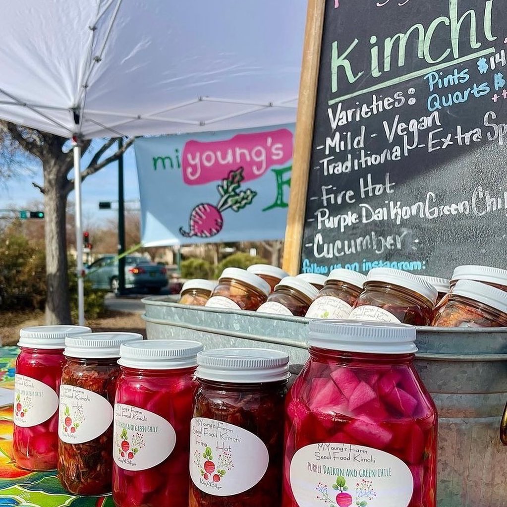 ABQartwalk's tweet photo. This Friday is ABQ Artwalk’s 4th anniversary and we are using it to introduce ART STOP! An outdoor marketplace in collaboration with Downtown Growers & Oh Lawd Records! Featuring our artisans, food vendors & a live music stage! Find our first ART STOP at 7th & Gold this Friday! https://t.co/VfXKTiN3aZ