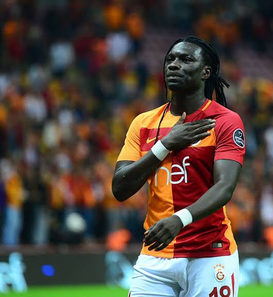 Bafetimbi Gomis:"Fenerbahçe'ye atacağım gollerle gerçek Galatasaray'lı olacağım."