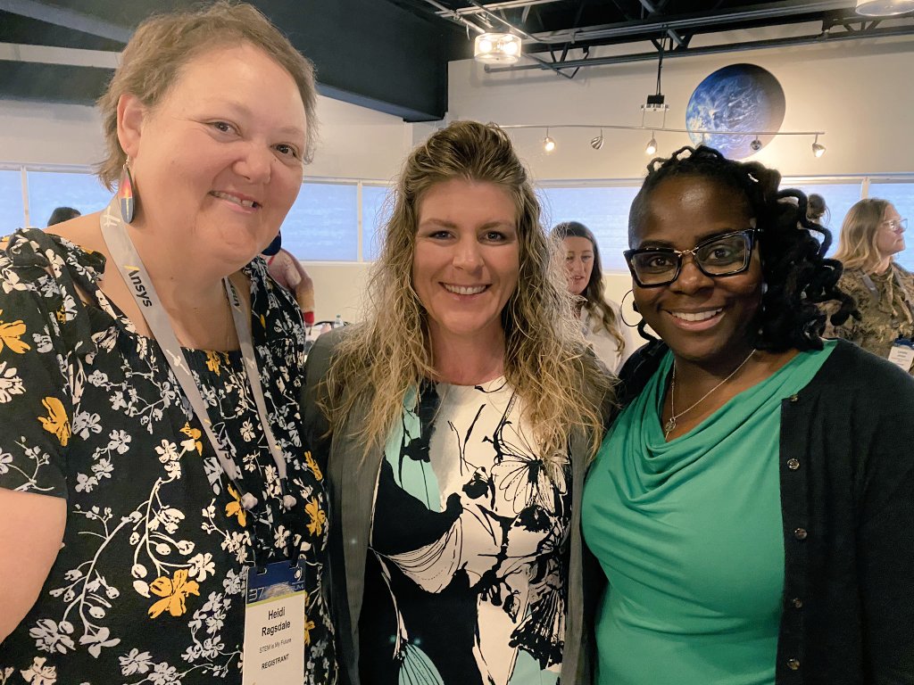 MS_Science_1's tweet photo. Thank you so much @SpaceFoundation for the amazing speakers! I am inspired to utilize outreach opportunities with @DoDstem @SpaceForceDoD @WhiteHouse! 
@Therese49893962 @GeoMapMAKERS @STEMisMyFuture  @Lizhenrikson1
@district51
#STEMeducation #GJSpaceLadies #teacherliason #coach https://t.co/wjCbvVsT8p