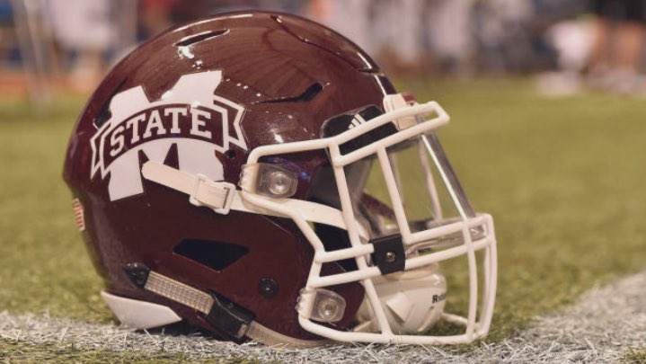 SwainVicari's tweet photo. After a talk Last Night with coach @MSUCoachDrew I am blessed to receive an ⭕️ffer from Mississippi state University‼️
@SWiltfong247 @RecruitGeorgia @LIONSTRONG19 @NwGaFootball @Coachkdantzler @CoachSmiley983 https://t.co/YnmzKb49Ni