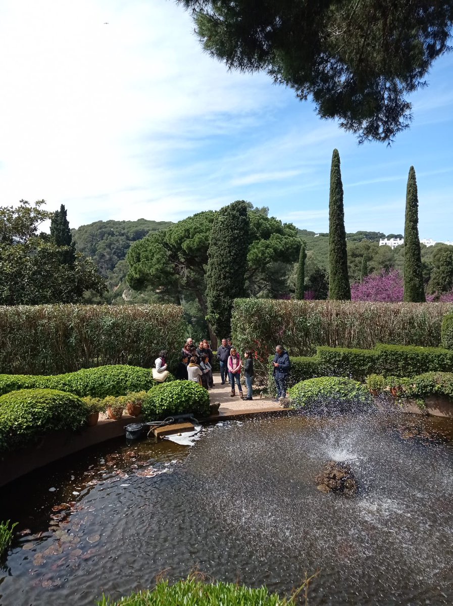 elgoscantaire's tweet photo. Jornada més que rodona de @trlaselva,  reunió a @azurehotel  de Lloret de Mar i visita al jardins de Santa Clotilde, si heu de fer una trobada, Lloret es el lloc ideal, moltes gràcies @lloretturisme @Keegan_ @JaumeDulsat i Montse @lloretconvention per haver-nos acollit a casa https://t.co/PF696SymBT