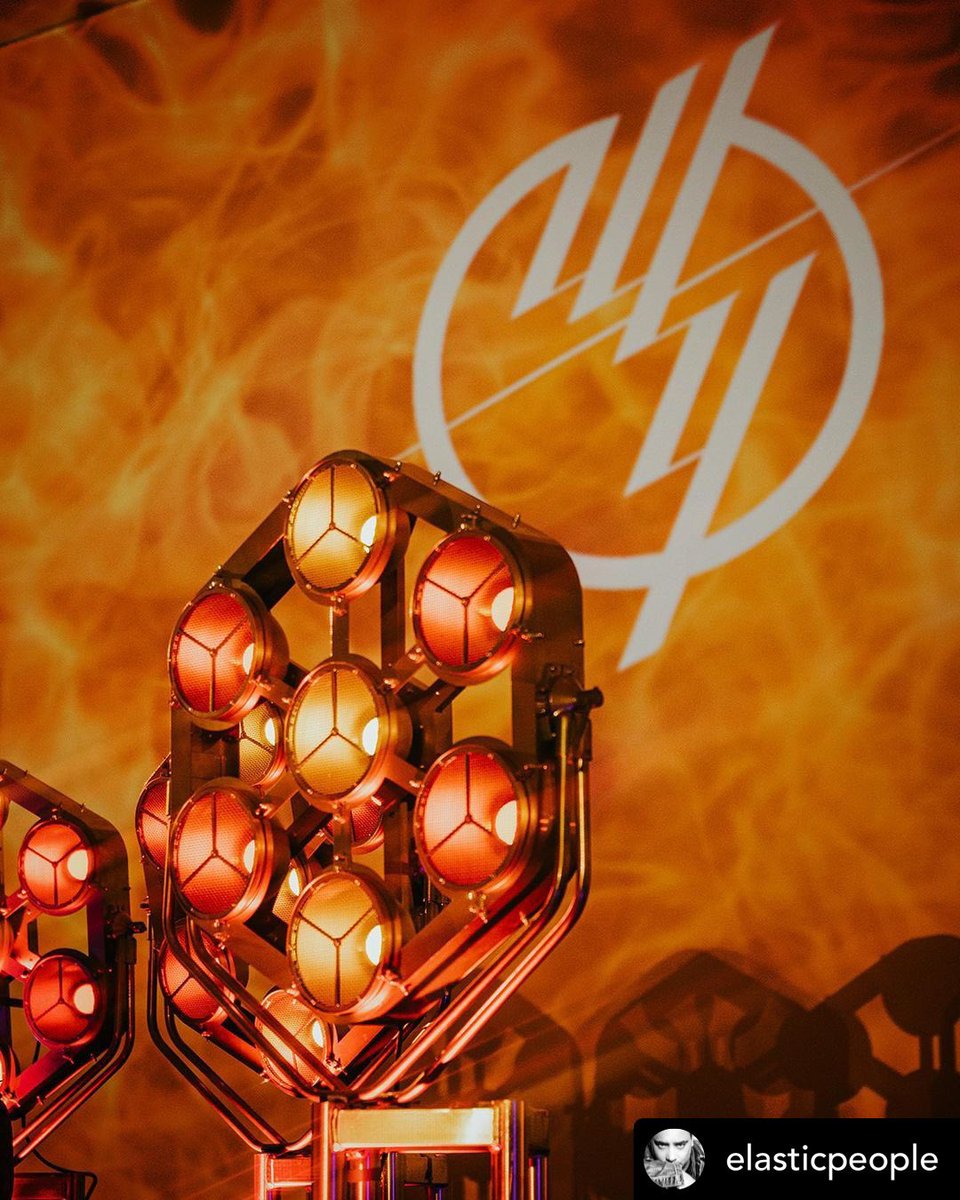 Robelighting's tweet photo. Check out the Wisin & Yandel “La Ultima Mision World Tour” press conference produced by production specialists Elastic People for Live Nation using @Robelighting #PixelPATT LED luminaires.
#robelighting #robeonset #elasticpeople #videolighting #studiolighting #techtuesday https://t.co/sSX7jVRlZI