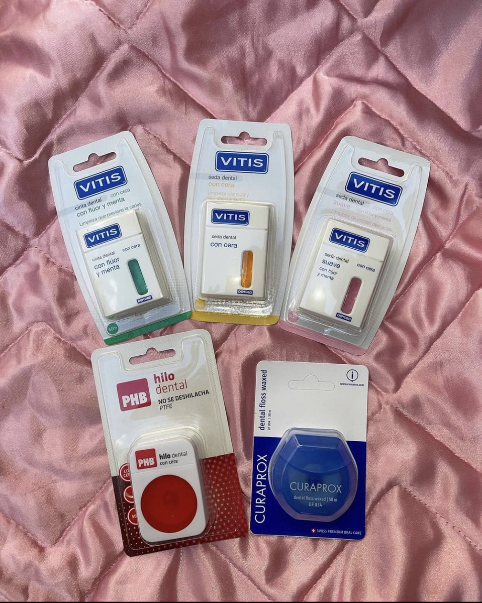 DentalSafeCl's tweet photo. 🙀¿Seda, Cinta o Hilo dental? 🙀
LOS TENEMOS TODOS 🥳
🔸 Cinta dental con cera flúor y menta Vitis💲3.300
🔸 Seda dental con cera Vitis💲3.300
🔸 Seda dental con cera, suave con flúor y menta Vitis💲3.300
🔸 Phb hilo dental 💲3.300
🔸 Hilo dental Curaprox 💲3.500 https://t.co/1nWLuQ434E