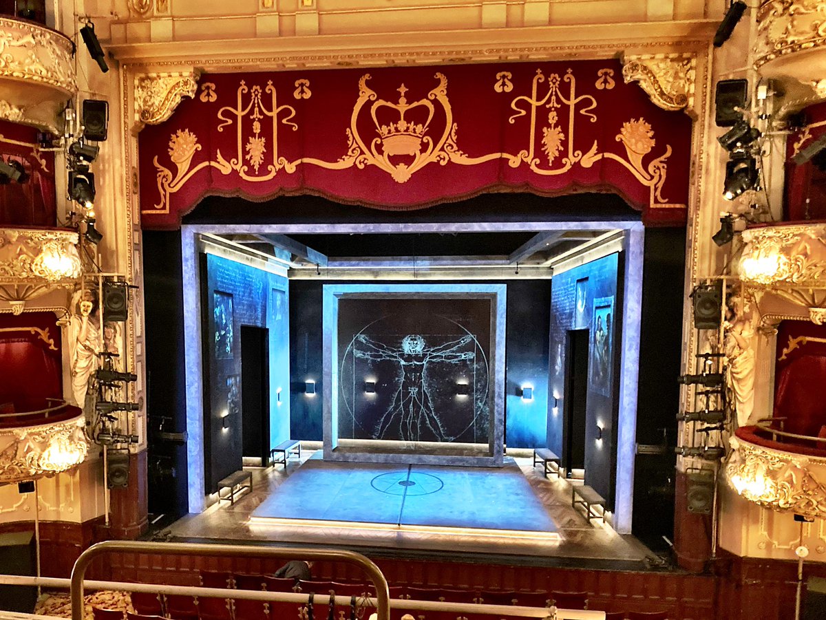 Tonight’s preset for <a href="/DaVinciCodeShow/">The Da Vinci Code On Stage</a> at #Edinburgh King’s. Been looking forward to this one.
#BusmansHoliday