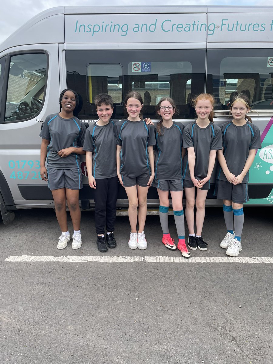 MissGregory2018's tweet photo. Year 7 basketball team won against Nova (10-6) and Swindon Academy (8-4) today. Thank you to Nova for hosting. @pe_lawn well done girls! https://t.co/q8rlmwGnJl