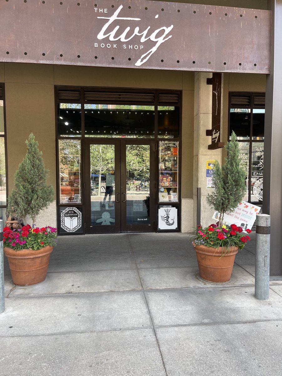 Just bought a book for my favorite 3rd grade teacher’s class at my favorite bookstore The Twig ⁦⁦<a href="/KJarzombekTeach/">Kirby Jarzombek</a>⁩ ⁦@TwigBooks⁩