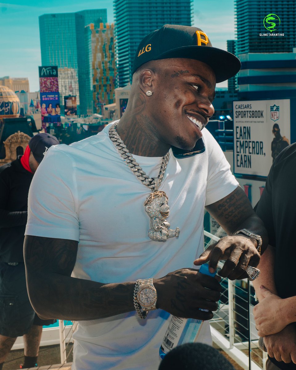 SlimeTarantino's tweet photo. @SlimeTarantino x @DaBabyDaBaby 2:22 #stayready https://t.co/527iPr58aS