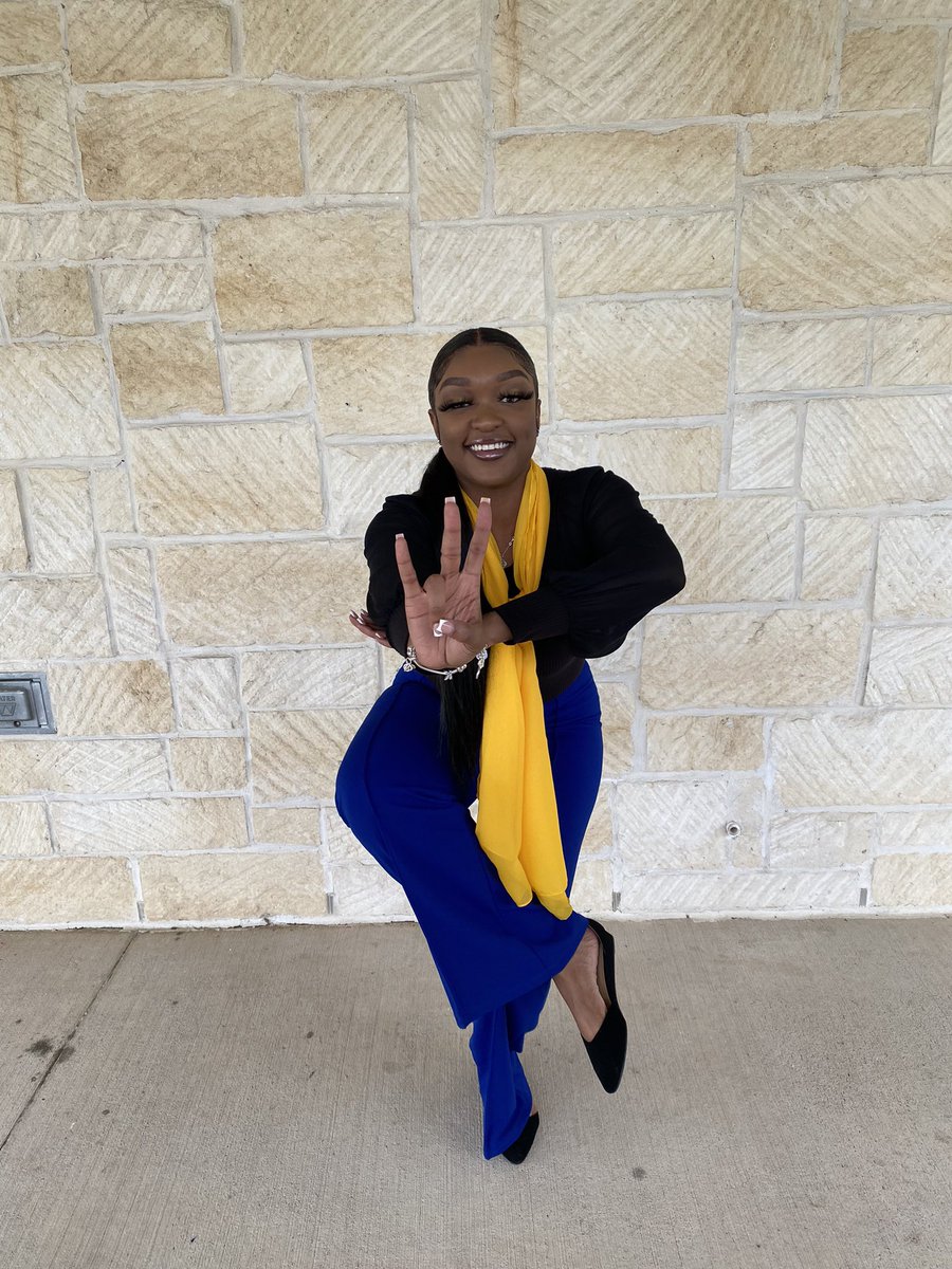Vinnie_loovve's tweet photo. Y’all may know me as Vinnie but Allow me to reintRHOduce myself, in Σigma Land I will FOREVER be known as Σolidity. I am finally a Σigma Women of the Divine ΔΑ Chapter of Sigma Gamma Rho INCORPORATED! Grateful to serve all mankind ! EEEE-YIPPPPPP💙💛🐩 https://t.co/fbBKjfYR4U