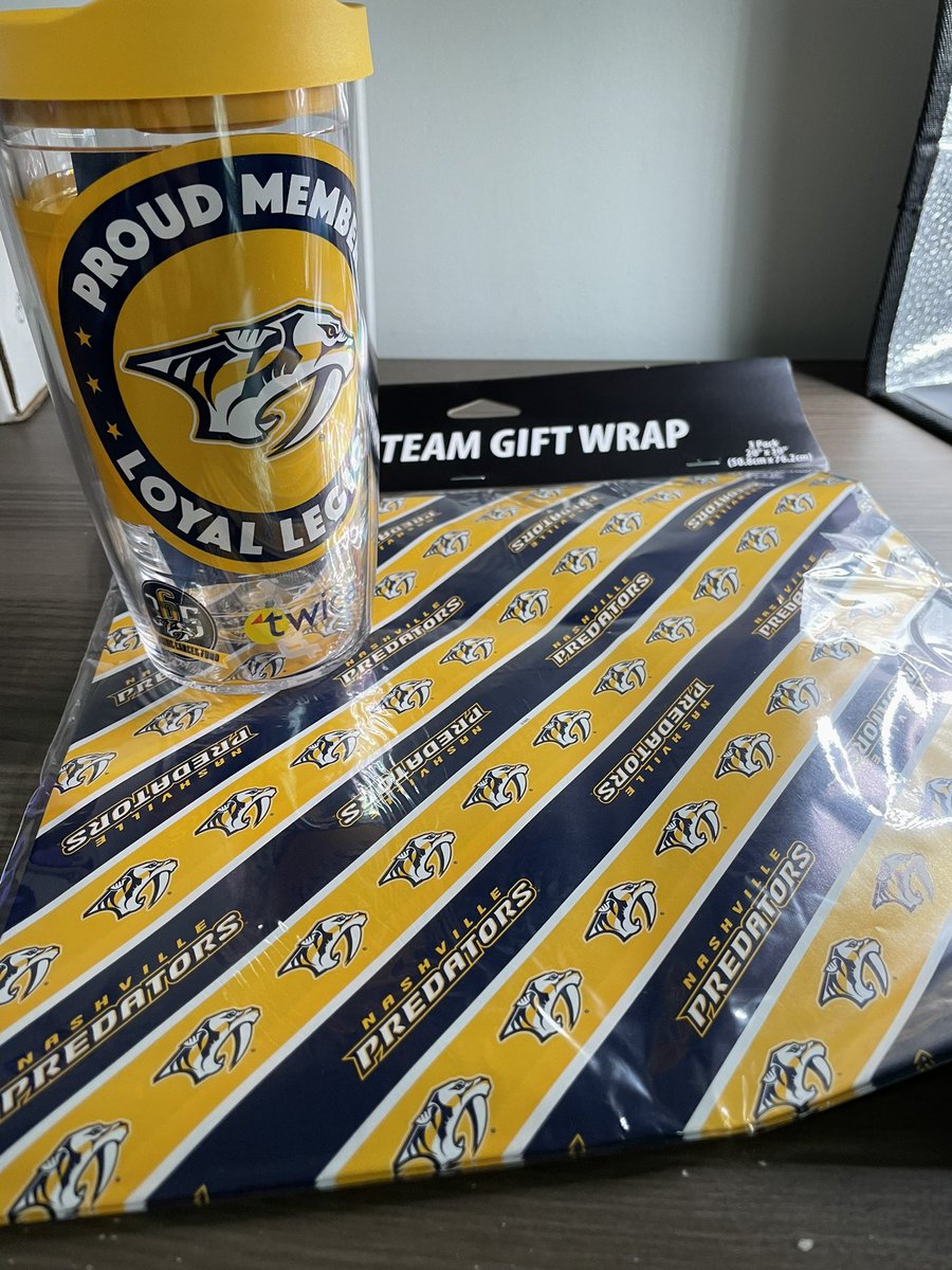 AlexDaugherty1's tweet image. Ok! Wow this is going so well I suppose it’s time to activate the bonus items. 

These two have been ADDED to the pile: a travel mug and some Preds flavored gift wrap. 

Winner of the giveaway below will win ALL SEVEN items.