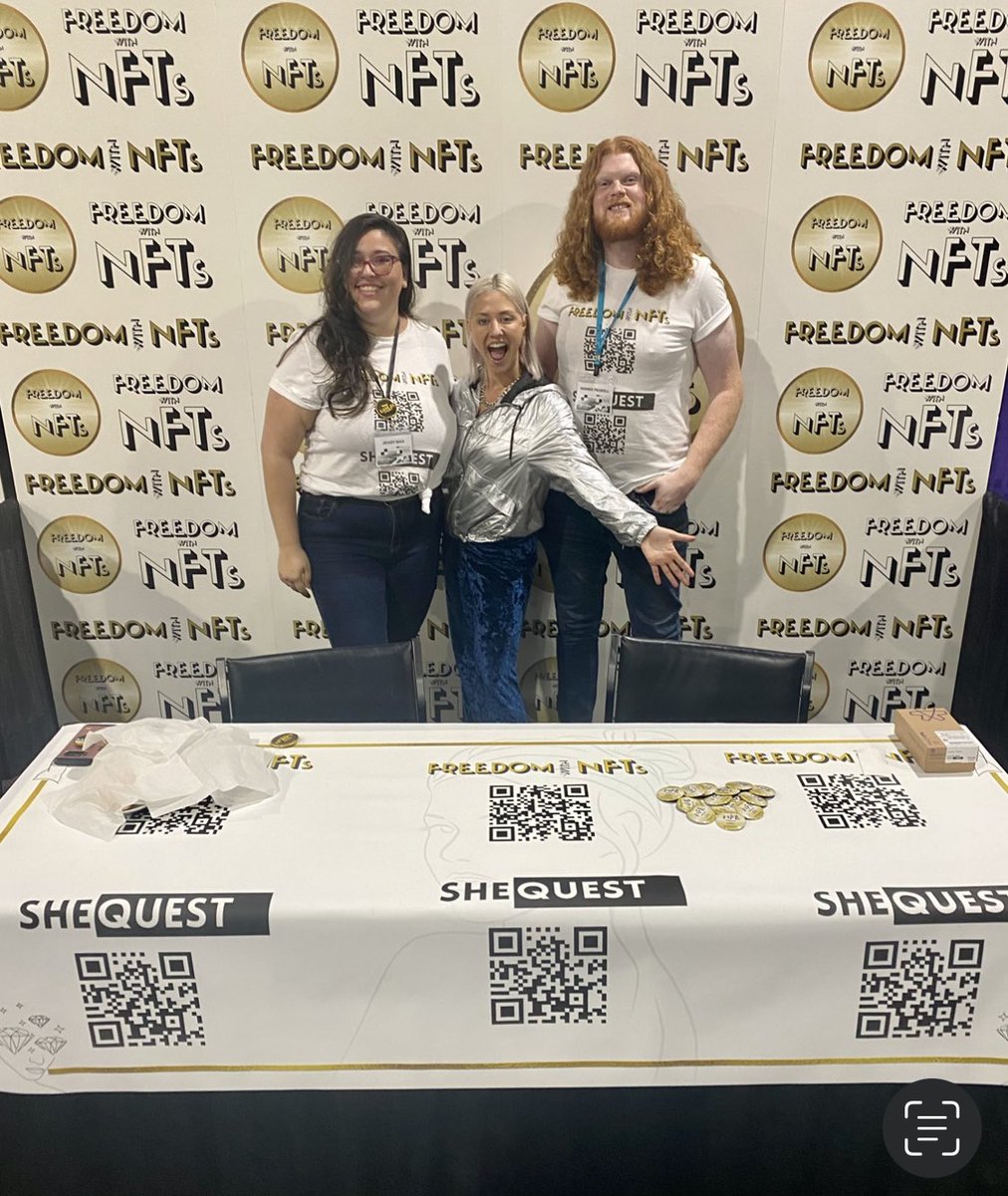 LaurenTurton_'s tweet image. It was my first time having a booth at a conference, thank you @NFTCON! More importantly, thank you @BannerDriskell and your beautiful wife for managing my booth while I was emceeing the Defi Stage. 🗣
As a small business owner this support means so much to me!