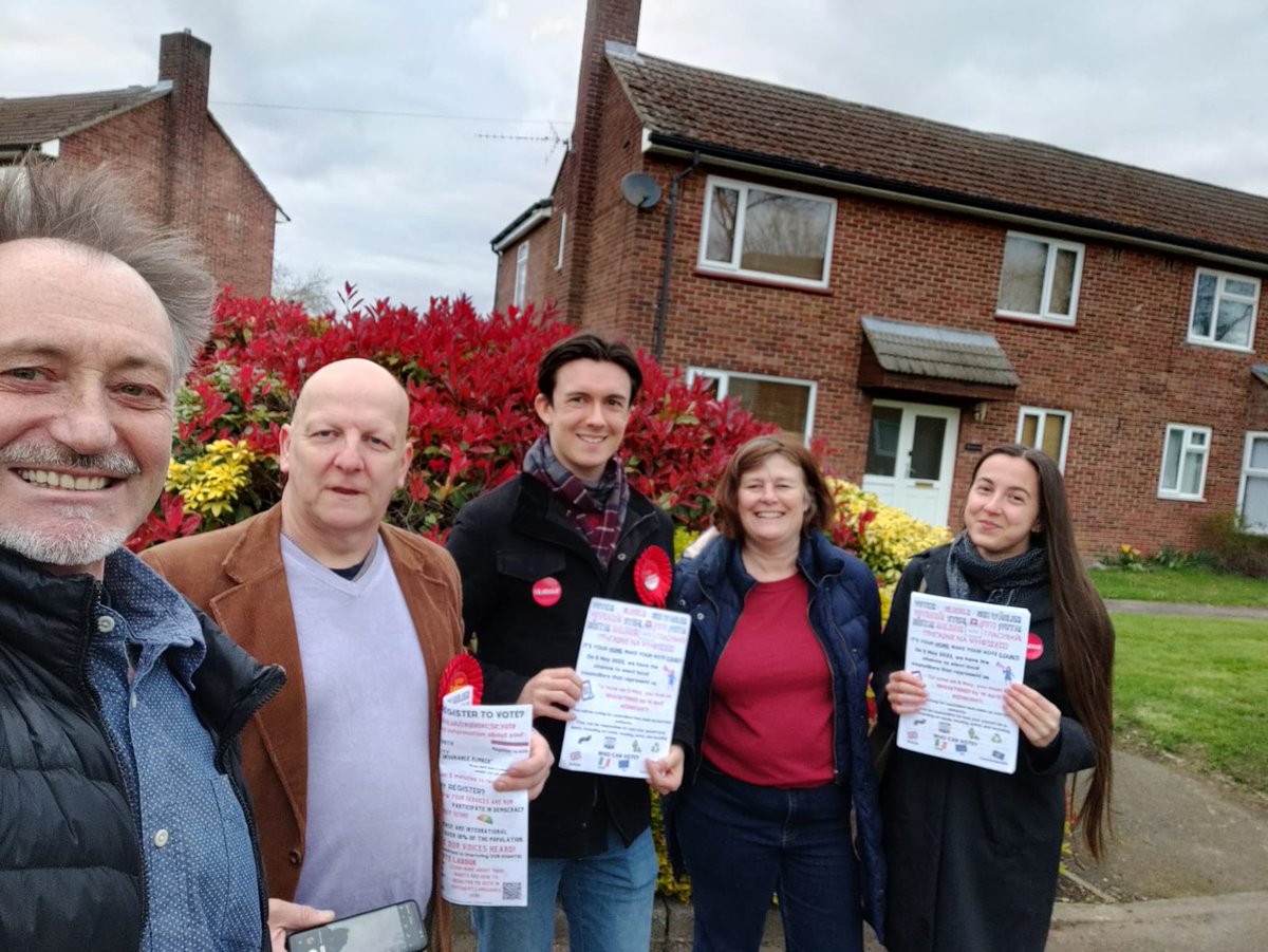 beachlabour's tweet photo. Out on the #labourdoorstep again tonight in #Waterbeach thanks to @alexandrabulat for joining us this evening convincing people how important it is to #RegisterToVote2022 https://t.co/5xdTOKC9ej