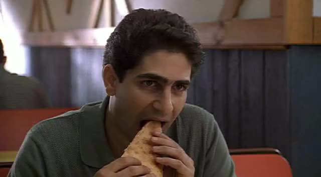 scottspizzatour's tweet image. I’m rewatching The Sopranos and not a single slice of pizza they eat on the show looks good but it all looks incredibly accurate.