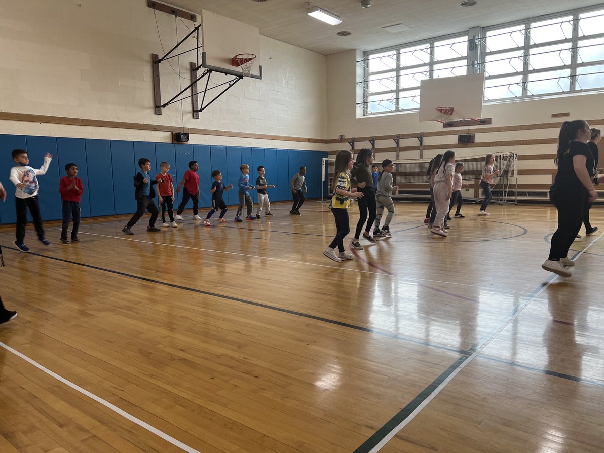 purteaching's tweet image. Dance Residency in full swing! Such fun! ⁦@ParkPrideNB⁩