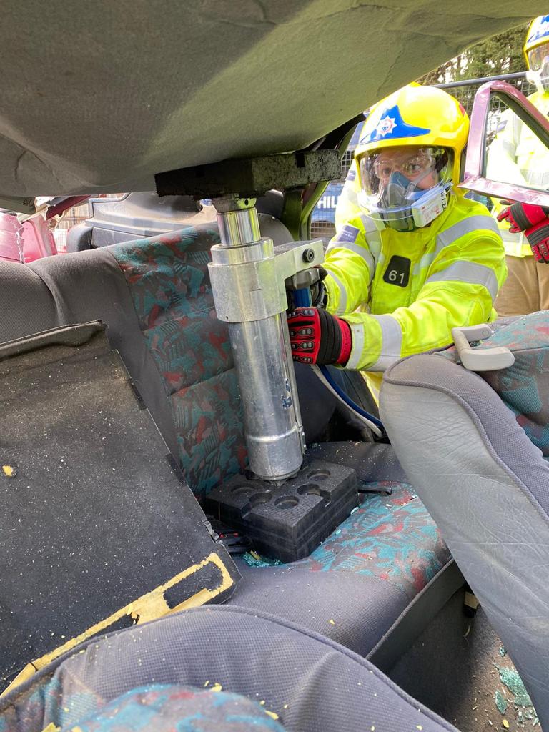 HIWFRS_LandD's tweet photo. This afternoon our #Trainees where introduced to #HydraulicRescueEquipment and used this to reform a crushed car #SpaceCreation #OpenShutLines https://t.co/Sz0dXocgdl