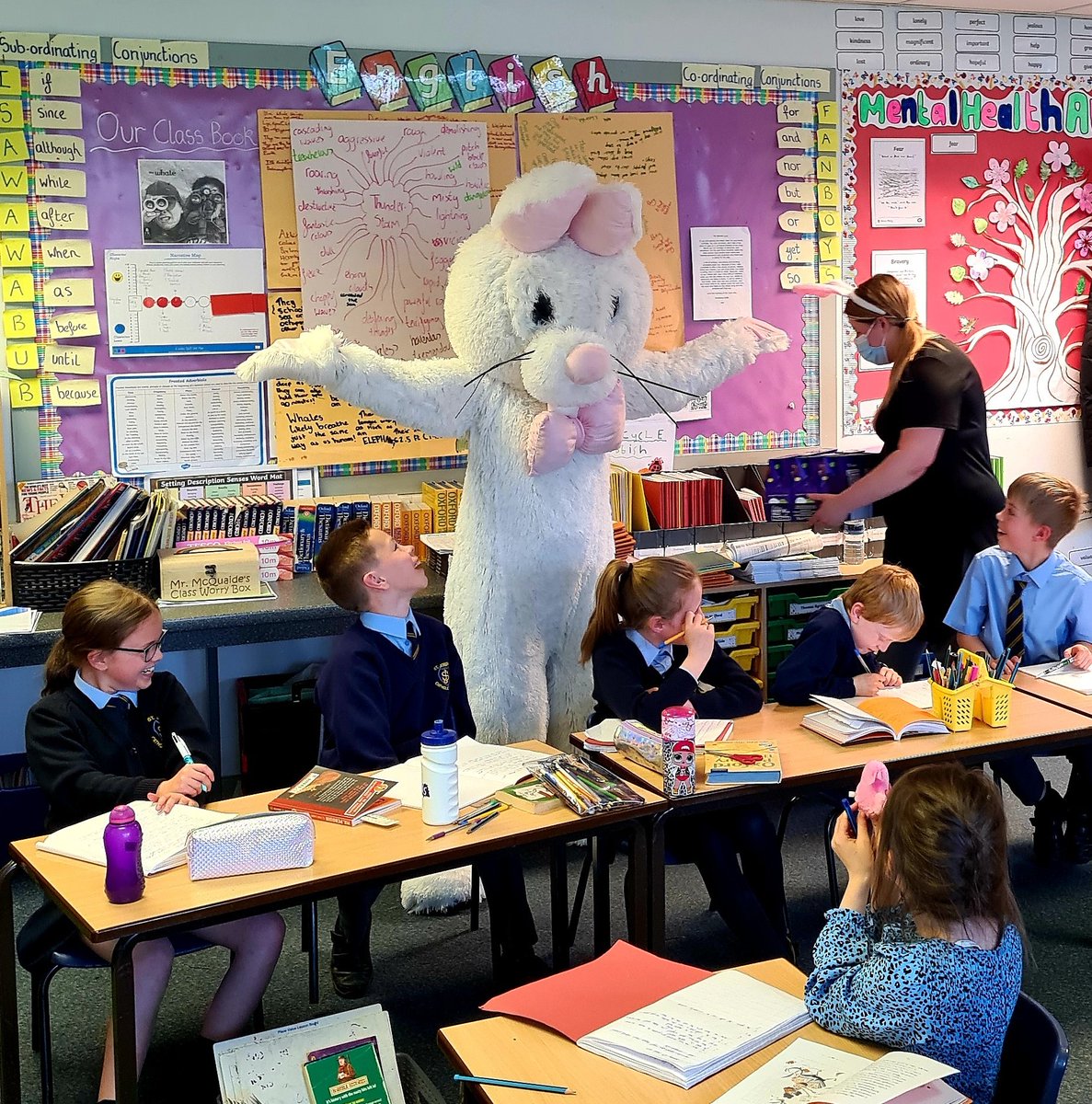 StJoesPenketh's tweet photo. A very mischievous visitor appeared in Y4NM this afternoon!!
A massive thank you to the PFA for organising this...the children loved it!! #easterantics https://t.co/OLcdbwOQAP