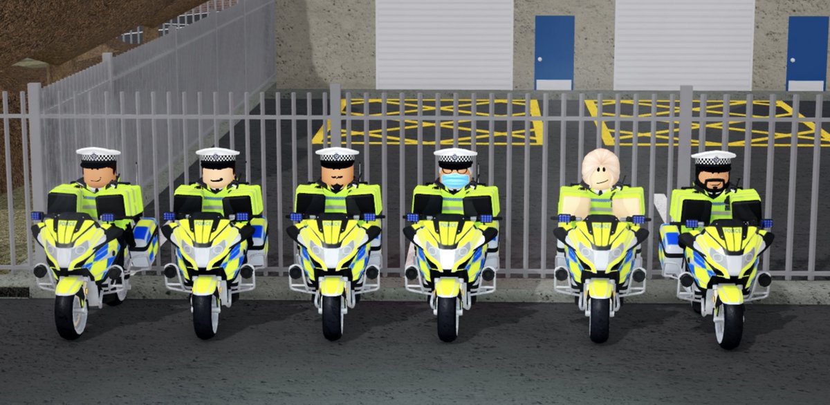 Metropolitan Police ROBLOX tweet media