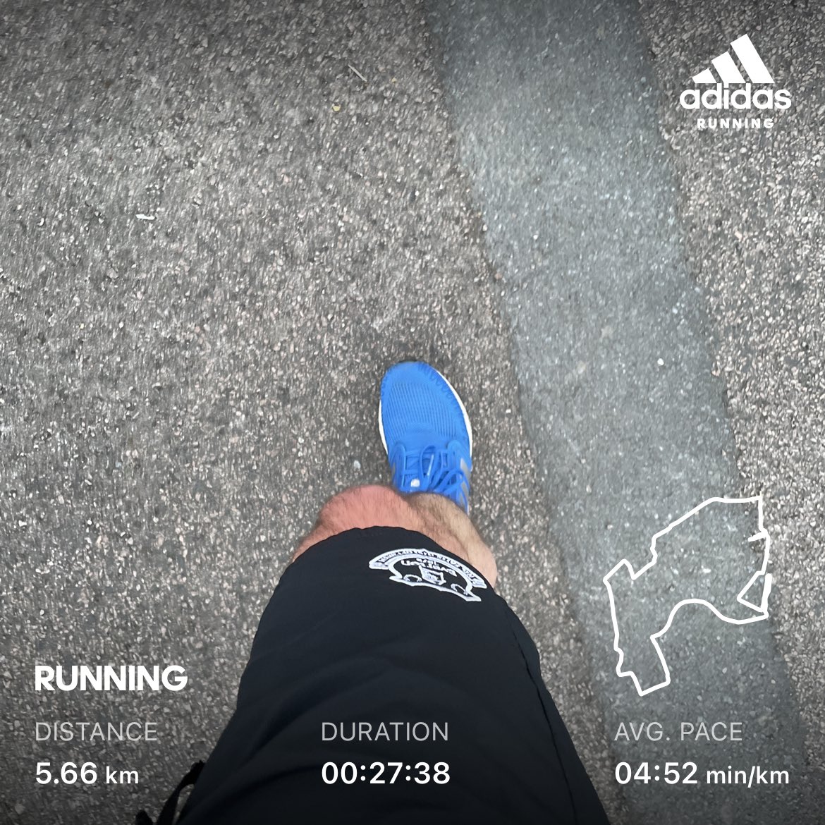 DenhamKite's tweet photo. End of the run. Always support ⁦@Everton⁩ and hoping for 3 pts tomorrow. 5.5km run completed. @DavidLloydUK #DLRunClub https://t.co/MpqfyhWUdN