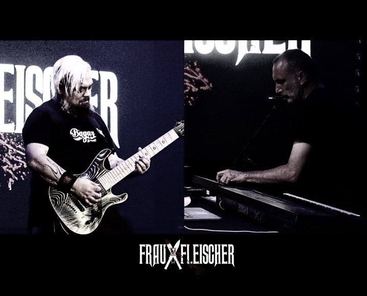 FrauFBand's tweet photo. #future #futureisbetter #newlife
Future is better than ever @FrauFBand 🤘🤘🤘🤘🤘 https://t.co/4TBeeA4Agy