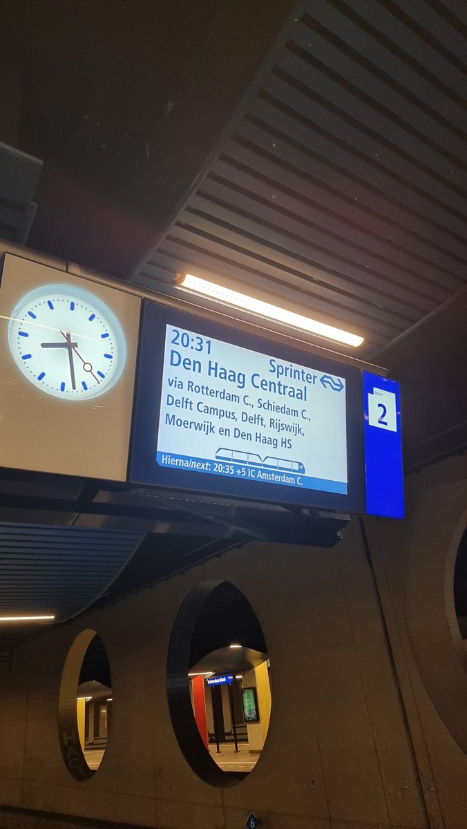 g_fergal's tweet photo. @TheRedmenTV Waiting for the train from Rotterdam to Delft. Sould arrive at Tierney's Irish Pub just before kick-off. YNWA https://t.co/XN9MSSPcIc