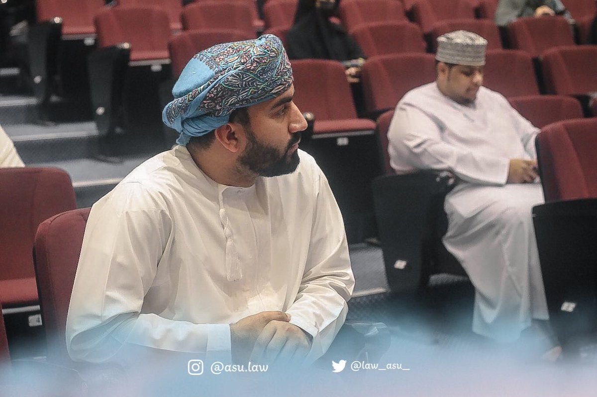 law_asu_'s tweet photo. مقتطفات من ورشة اليوم الخامس من ابريل (ماذا بعد التخرج) من تقديم الدكتور هلال الراشدي والأستاذ المحامي خلفان المحروقي ورشة ممتعة ومفيدة جدا 

#جامعة_الشرقية https://t.co/qQhK6XHyD3