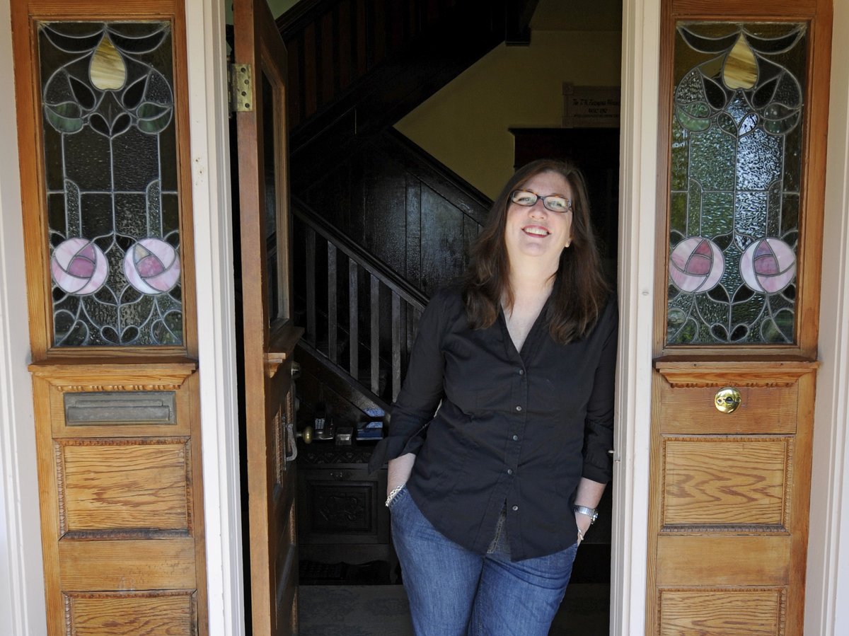 JackWebsterFdn's tweet photo. Nominations are now being accepted for the new Shelley Fralic Award.  Find out more at https://t.co/G1y4ZZQMCC.  Honour a deserving woman in journalism today and before the July 3rd deadline. https://t.co/VoA6xJ6Mn8