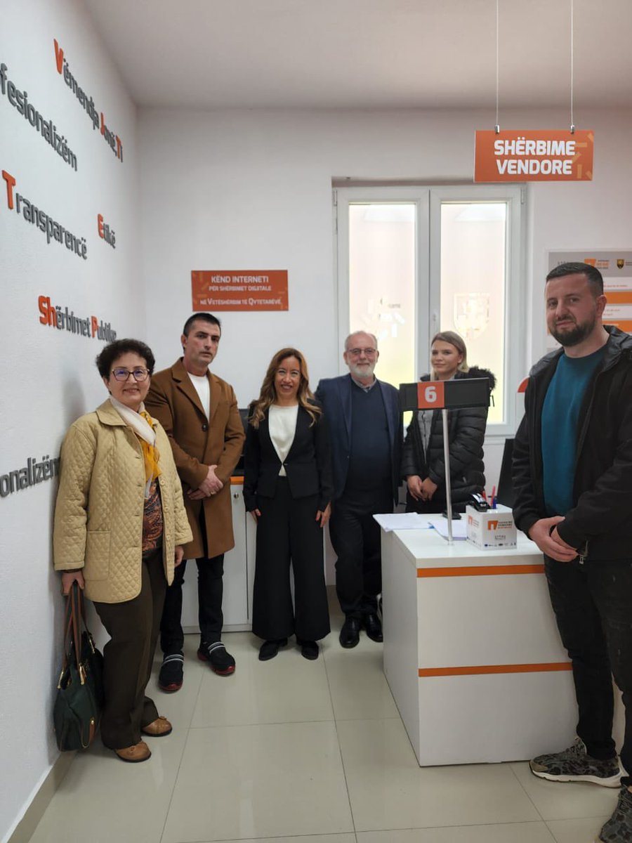 MonicaMerino_D's tweet photo. Next leg of our trip with partners fr/ @SwedeninAL was Tepelena. Happy to exchange w/Mayor & beneficiaries. #Tepelena is 1/50 municipalities where One Stop Shop System offers local administrative services 2 citizens in the context of #STAR3 @EUinAlbania #SwissGov @PuneteBrendshme https://t.co/IU7WmMSPdR