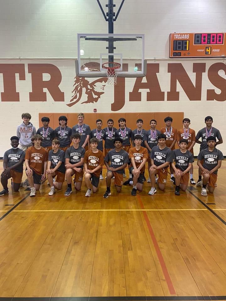 MorenoJrHigh's tweet photo. Congratulations to our District Champion 8th grade Boys Track Team! The boys dominated the competition and broke several school records along the way!🥇🏆@TryMeFanning1 @DrTiffanySpicer @BeevilleISD https://t.co/WoC8w0k6bk