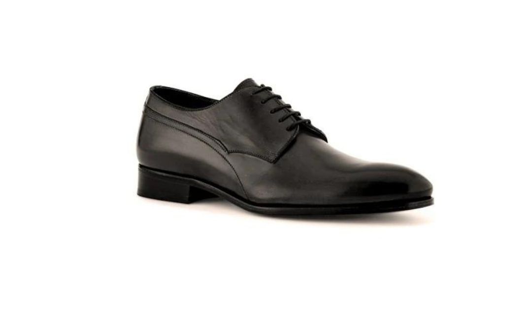 ShoeMGK's tweet photo. Go out on the town in #acemarks and stun your friends! Learn how to clean Ace Marks at #ShowCareUniversity!

#RespectYourShoes #ShoeMGK #ShoeHelp #ShoeCleaner #HowtoCleanShoes

https://t.co/DrnGDL4H69 https://t.co/xIzDSexblE