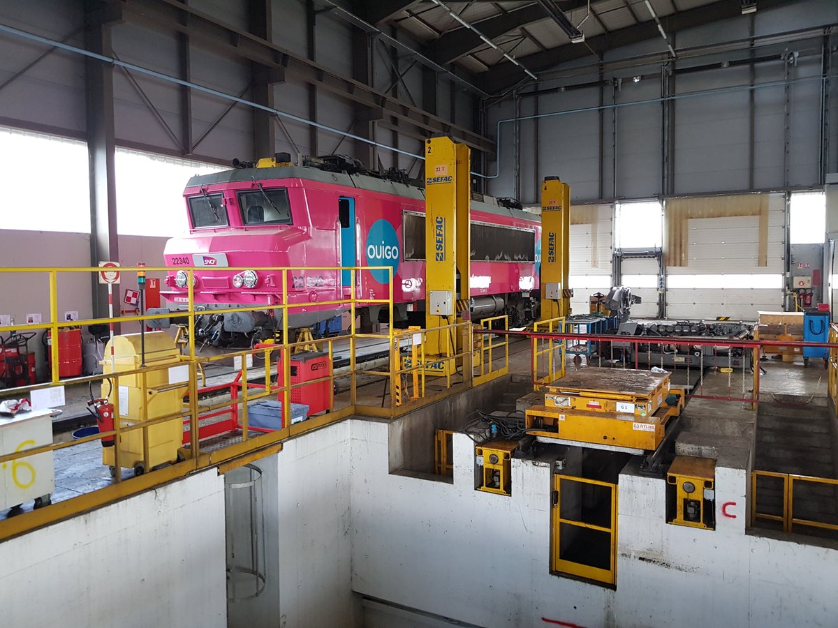 Chavance_D's tweet photo. Le traitement des BB7200 et BB22000 d'Intercités SNCF sur le site industriel de  Longueau (remplacement moteur, compresseurs, essieux…)  est une première victoire en termes d’offres industrielles du plateau @Techninat Voyageurs de @SNCFMateriel. Next ? https://t.co/PK97wARvln