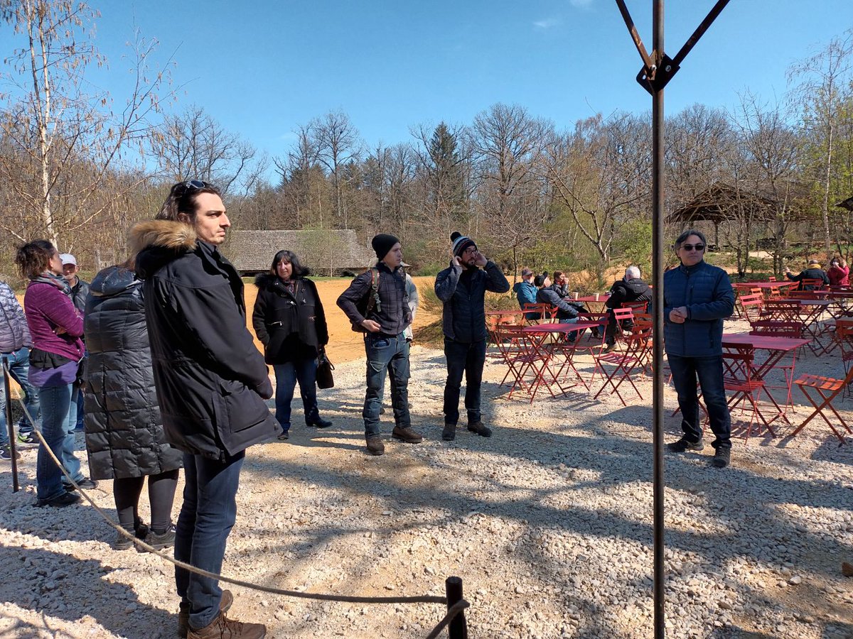 DutreixSeverine's tweet photo. Aujourd'hui, les #conseillers ont accompagné des demandeurs d'emploi sur le site de Guédélon. Plusieurs emplois sont à pouvoir sur ce célèbre lieu touristique. Action en collaboration avec le #CD89
#AvecPôleEmploiAuxerre https://t.co/8nseoJXYR3