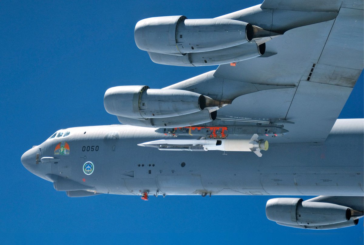 tvanouvelles's tweet photo. Les États-Unis ont testé avec succès un missile hypersonique https://t.co/8IogpH0LhW https://t.co/TtW8uFubeE