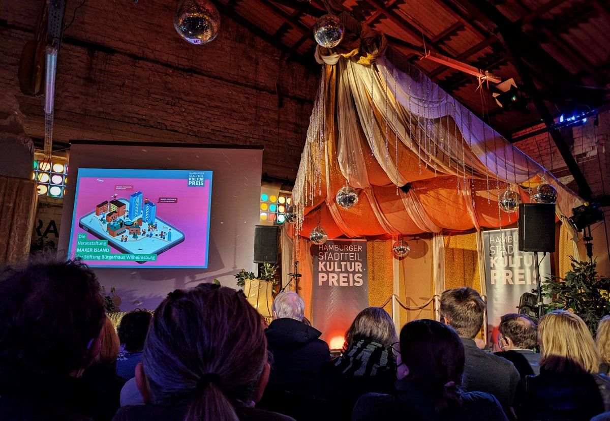 Gorf____'s tweet photo. Leider hat es nicht geklappt mit dem Hamburger Stadtteilkulturpreis für #MakerIsland.
Gewonnen hat die großartige Initiative Mikropol mit 52qm #Revolution im Stadtteil Rothenburgsort 🥳🎉 https://t.co/lF6mGum9mv
Herzliche Glückwünsche!
Alle Nominierungen: https://t.co/NT8nPMj6gu https://t.co/hQVNC6QKl6