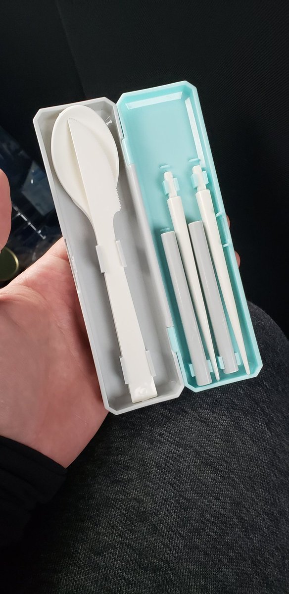 bassplayinfool's tweet photo. Part of my road kit is this utensil set that proves to be useful for late-night hotel/van/camp noms
#ontheroad #roadkit #vanpeople https://t.co/gqXRD93rnr