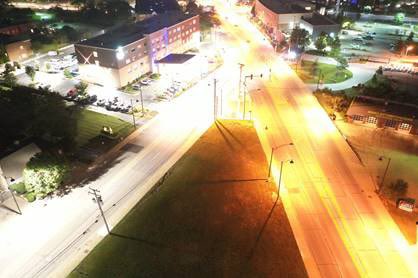 ChicagoEngineer's tweet image. LED vs HPS streetlights…wow