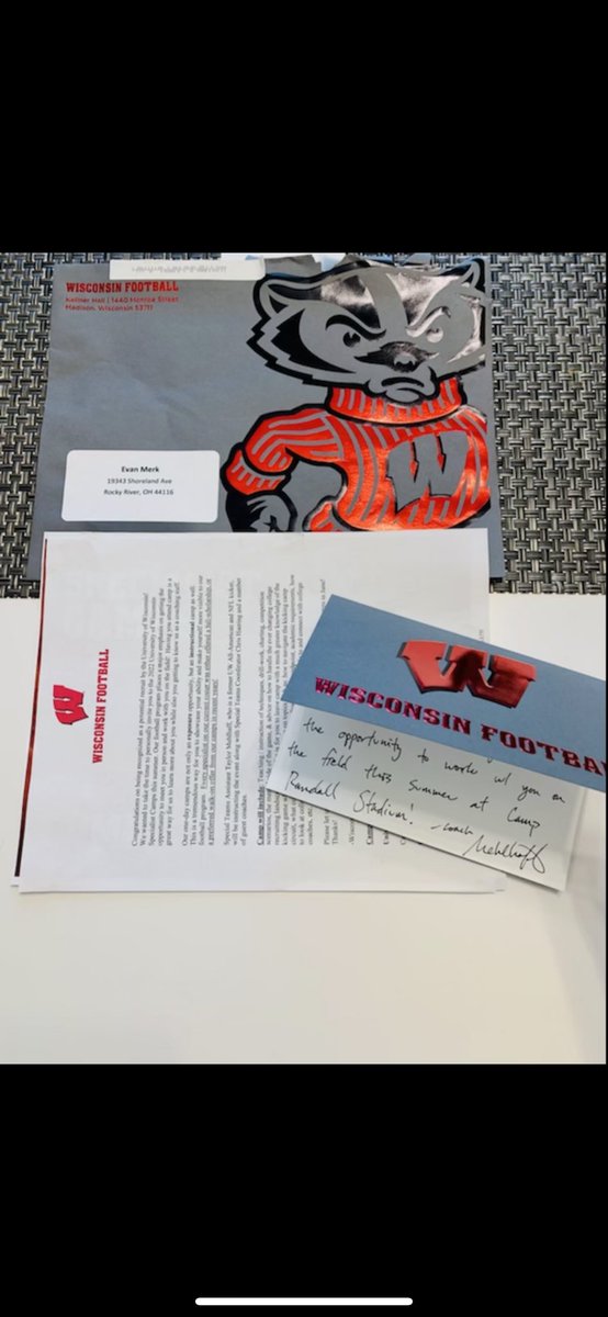 merk_evan's tweet photo. I’m happy to receive a letter from @BadgerFootball to come back to another specialist camp. Looking forward to seeing the campus again https://t.co/OlLerIhw4u