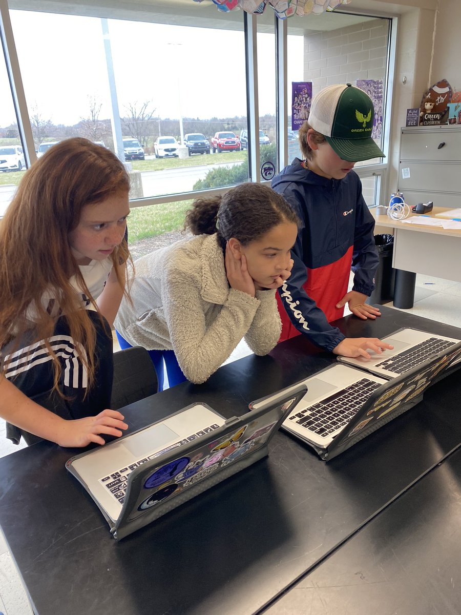 MCMS_Taylor's tweet photo. Loud, fierce competition while we practice #energytransformations! @Kahoot @TheCreekMCMS https://t.co/pGM9fwFxiL