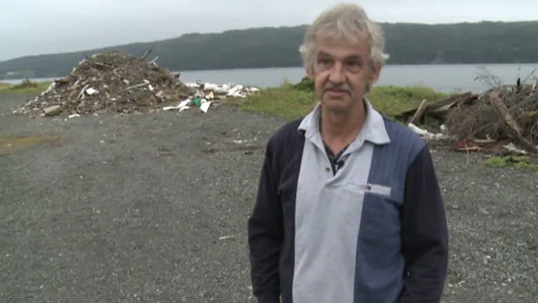 PeelIWG's tweet photo. Today marks the 7th anniversary of the tragic shooting of #DonDunphy. Don, an injured worker & outspoken critic, was fighting for justice for workers like himself. The system left him in poverty, killed him b/c someone misread a tweet & then mocked how he lived. Never forget. https://t.co/4aqqeKt7J7