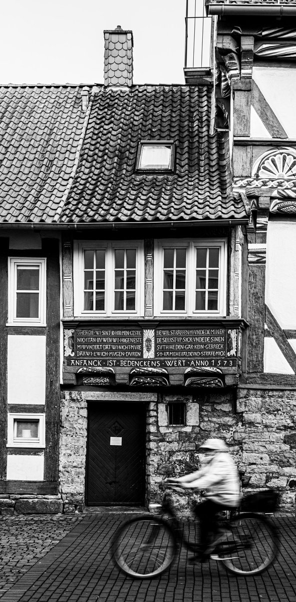 kortexdesigns's tweet photo. Stadthagen 
A collection of architectural fine art.
Soon on opensea 

#photography #NFTs #NFTCommmunity https://t.co/Y3cmCJVUHm