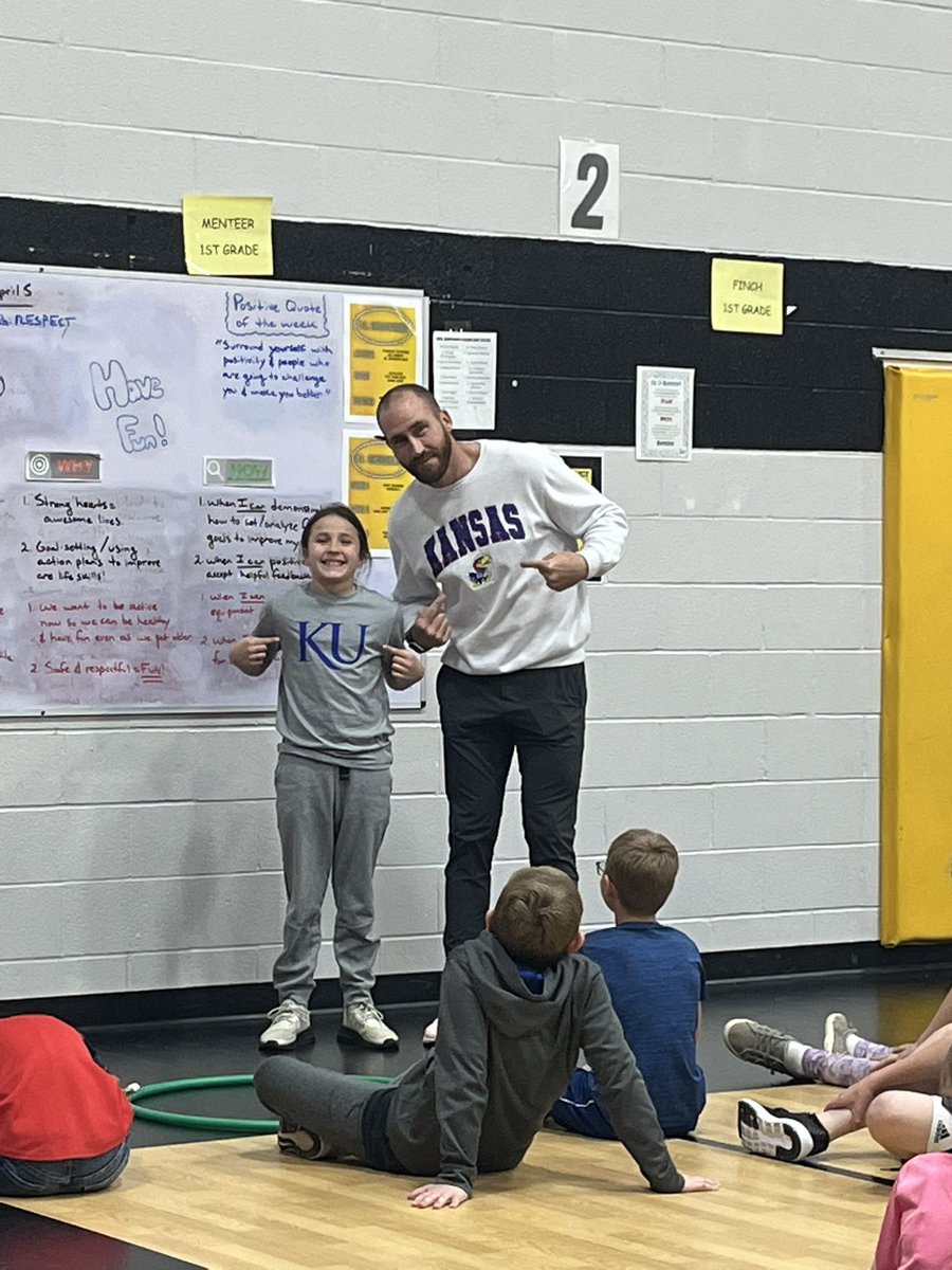 PhysEDBaker's tweet photo. LOVED visiting classrooms throughout the district today to see all of the amazing things our physical education teachers are doing! Farmington PE is the best of the best! @MOSHAPE1 @CoachEatonPE @CallieMiddlet11 @KnightsFBFHS @amygerstner_  @drkrauseashley @MOHealthyKids https://t.co/j88fz0x2iP