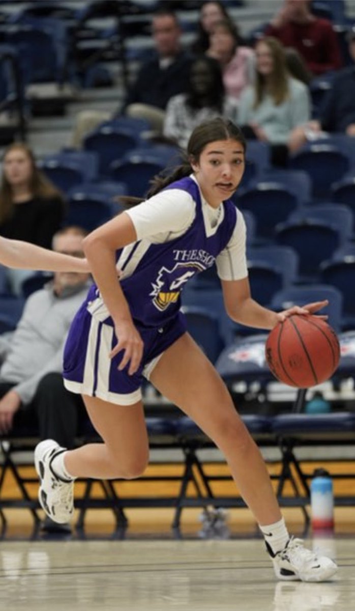 Pearljamrlz19's tweet photo. Some great shots of @ryanne_bb11  playing in @TheShowColorado  All Star game.  @HoopAcademicsCO @CORockyHoops @wyo_wbb @CUBuffsWBB @coachmychal @jeffneal11 https://t.co/juyLEmXDAV