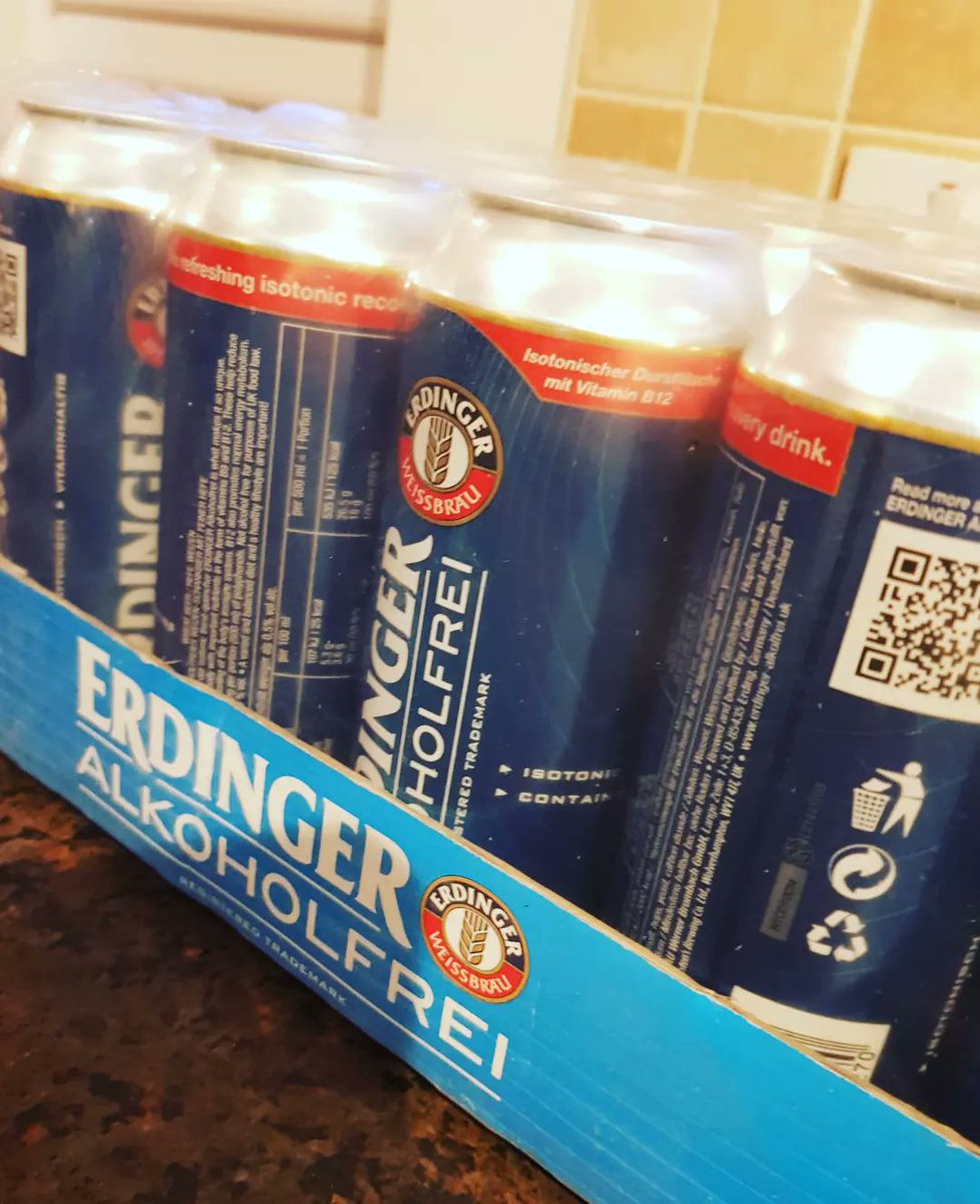 Ibby_tri's tweet photo. A free crate of @ErdingerAF_UK is not a bad way to go into midweek! Courtesy of the Friday Twitter competition, Hurrah
Cheers guys 🍻
#erdingeralkoholfrei #superbeer #alcoholfree https://t.co/5FXPn2l9br