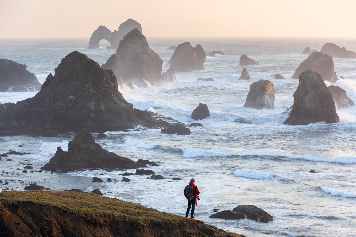 Last light on the Oregon coast 🌊