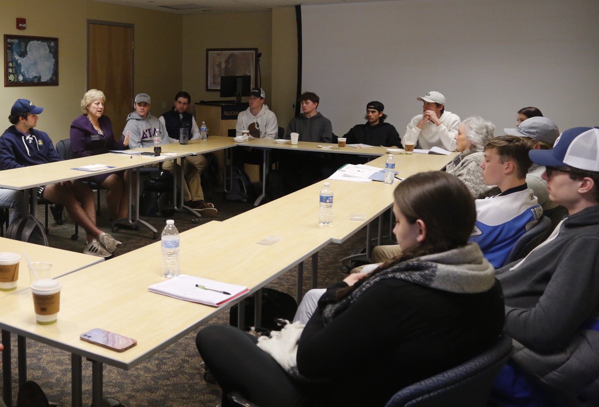 Allegheny College tweet media