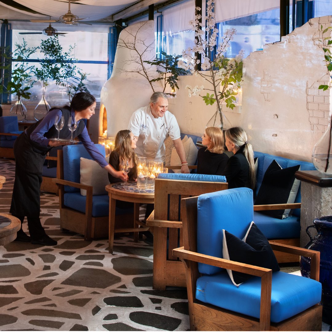 Sure, it's a rainy day but don't let it stop you! Our patio @kymaatlanta is fully weather proof 🤗 Join us for a Greek getaway 🇬🇷🌿