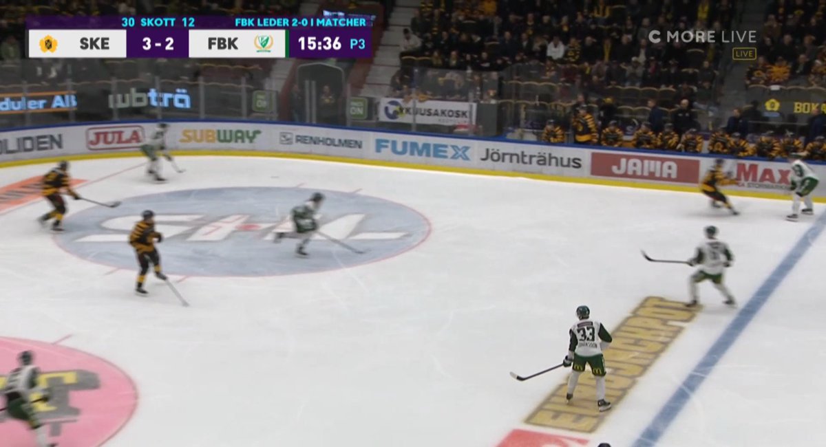 @cmorehockey <a href="/SHLse/">SHL.se</a>  Varför får Färjestad vara 6 man i anfallzon när man gör 3-2?
