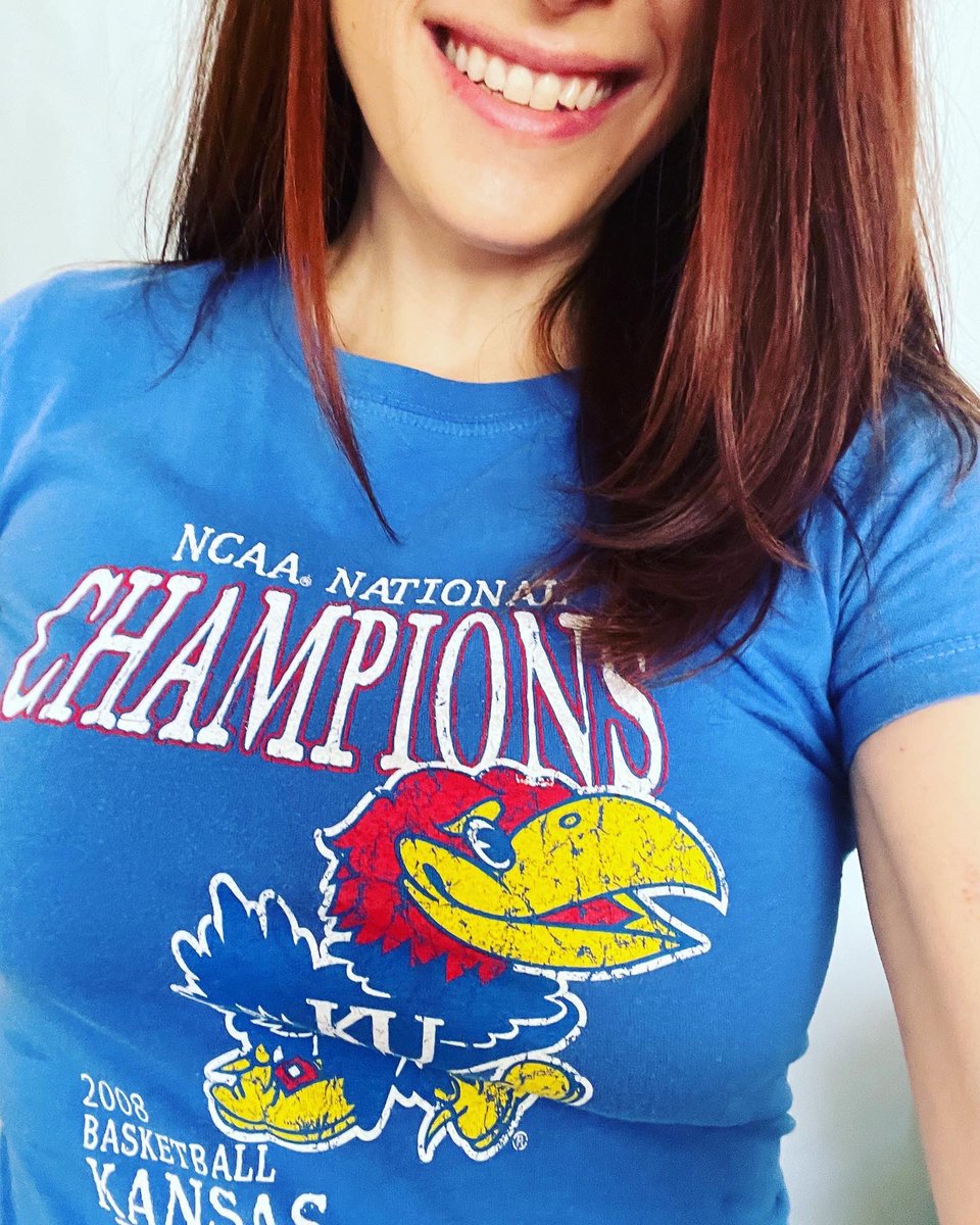 I rarely get rid of my clothes because you never know when/if they’ll come back in style.
Love that this has 🥰
Thank you so much for the early birthday gift boys. You really know how to spoil a girl 💙♥️
#rockchalkjayhawk #ku #ncaa #nationalchamps