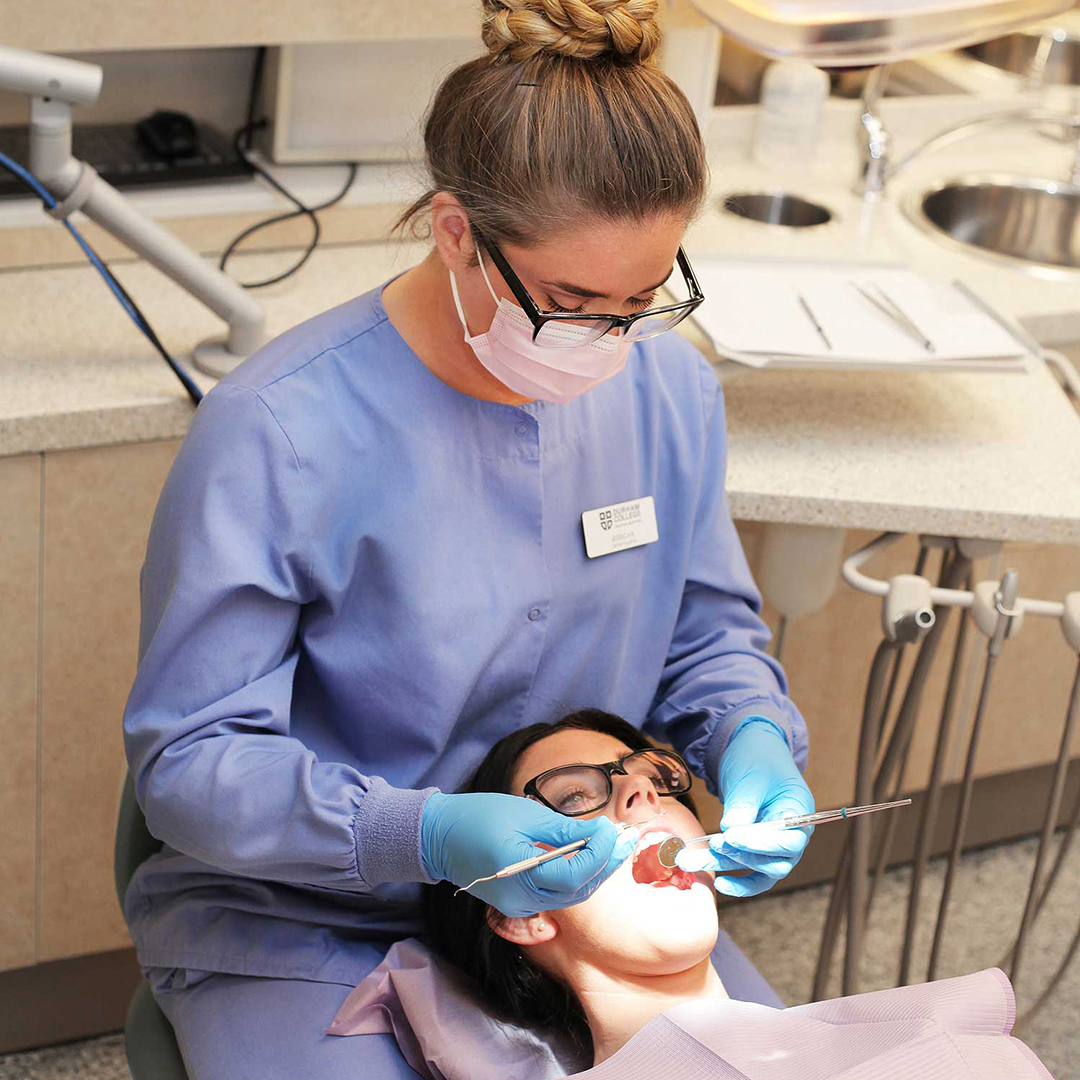 durhamcollege's tweet photo. Happy National Dental Hygienists Week! #NDHW22 😁 

Did you know that students in our Dental Hygiene program have the opportunity to gain real-world experience at our Dental Clinic? 

Learn more at https://t.co/SLUFFAEC9I https://t.co/PP4uUoM6Yb