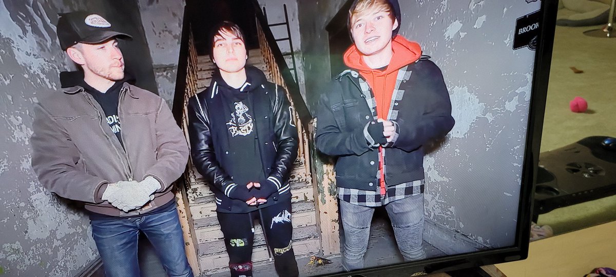 LeaAVickery's tweet photo. @SamGolbach @ColbyBrock @SamandColby WHAT IS THIS?!?! Why is it there 😆😅 https://t.co/D9LDMQNXb0