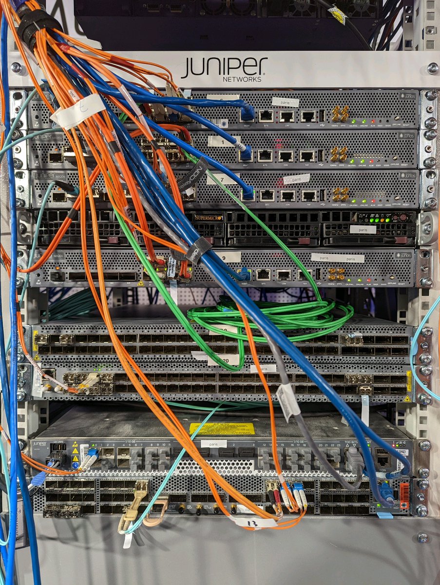 thatJuniperGuy's tweet image. #juniper gear in the #EANTC rack
#MPLSWC22 #interop